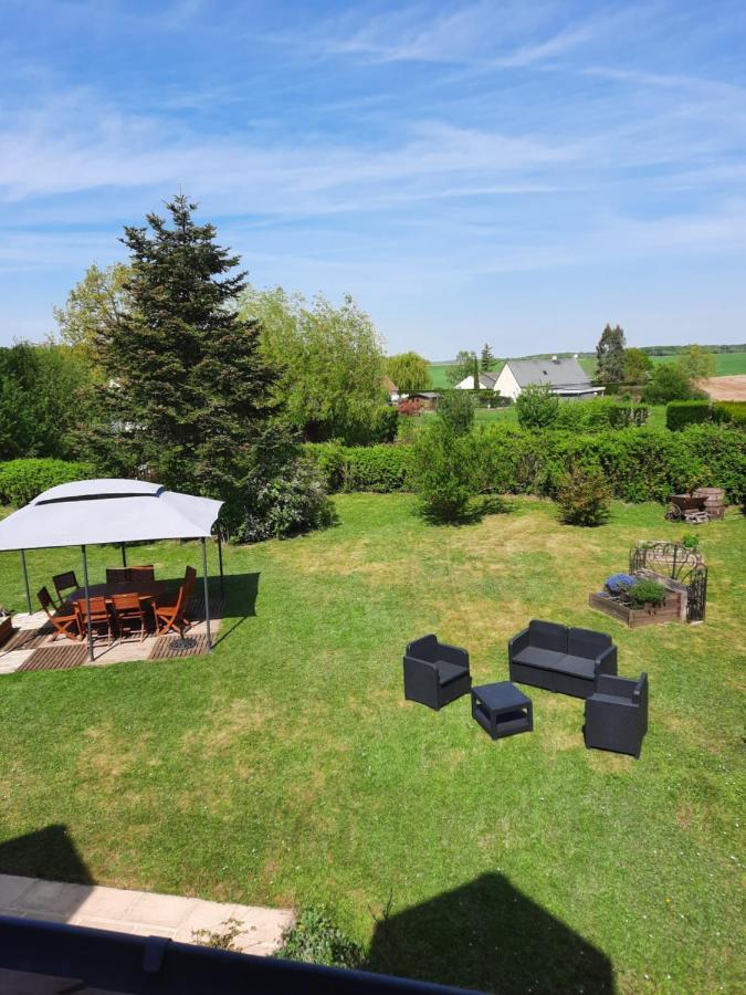 La Maison Genevier - Chambre Doreline Montreuil-en-Touraine المظهر الخارجي الصورة